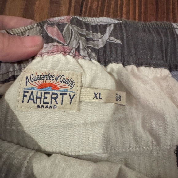 Faherty Gray Floral Board Shorts - Picture 2 of 2